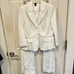 Elegant White Blazer and Pants Set